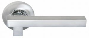 Ручка дверная MORELLI MH-18 SC/CP «POMPIDU», цвет — матовый хром/полированный хром